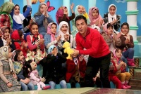 لباس های رنگی عمو پورنگ 3 poran2