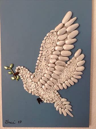 نقاشی کبوتر با حبوبات